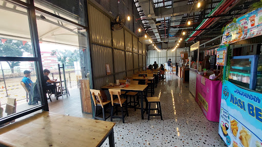 Q Square Lifestyle Park