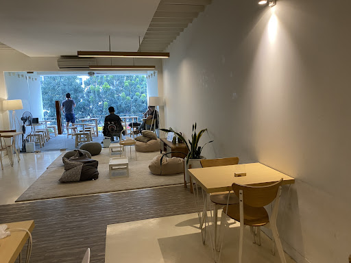 1m1 coworking @CIBUBUR Raffles Hills