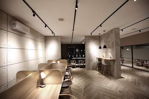 Concrete 11th Space Kedoya