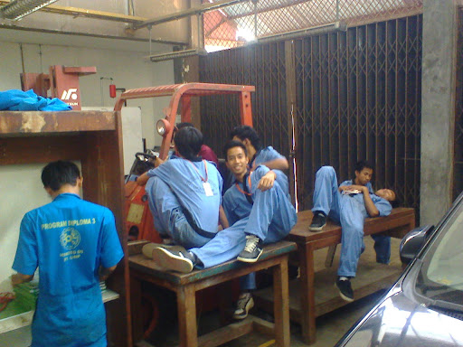 Workshop Otomotif UNP