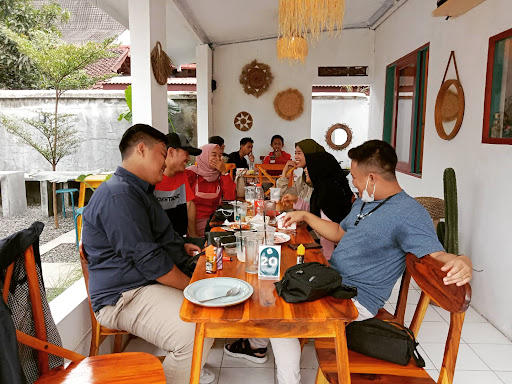 Piknik Coffee Eatery