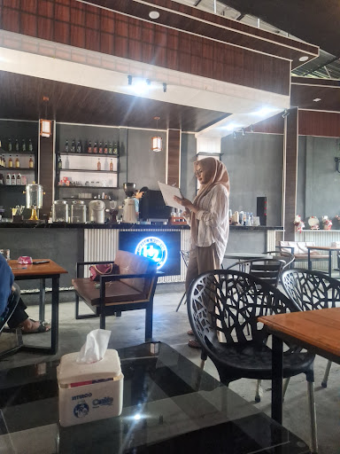 H2 CAFE & RESTO