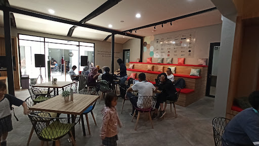 NextSPACE Trunojoyo by UnionSPACE