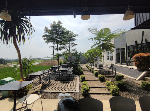 Jarak Coffee & Eatery