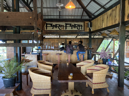 Para Para Cafe and cottage
