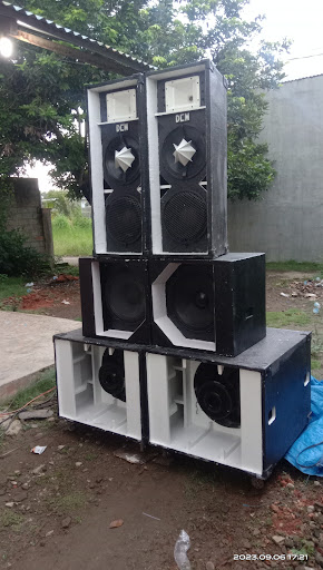 Dek cha musik keyboard